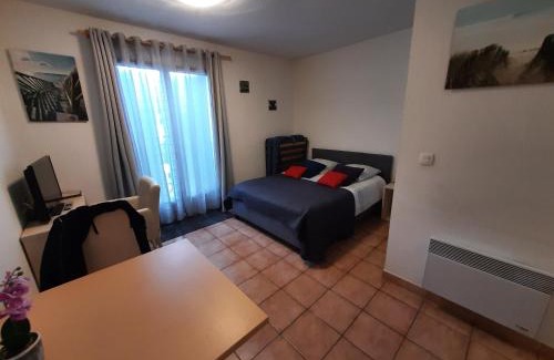 Mouans-Sartoux Apartment | Hotel Albatros