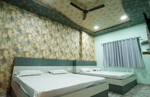 Ajmer Hotel | Hotel Alishaan 30 Mtrs from Dargah