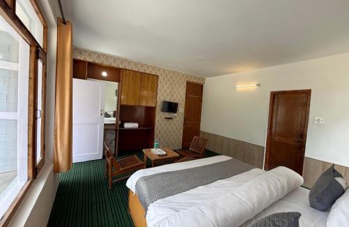 Old Manali Hotel | Hotel Alpine Himalayan View , Manali By The Premium Villa