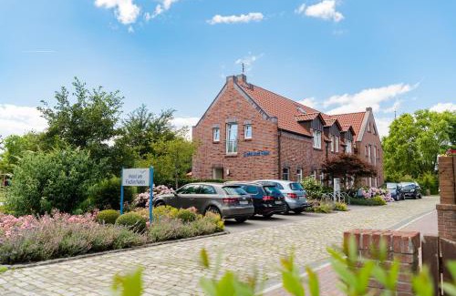 Ditzum Hotel | Hotel am Fischerhafen
