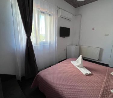 Constanta Hotel | Hotel AmA