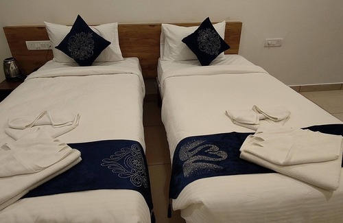 Malabar Hill Hotel | Hotel Amulya Regency