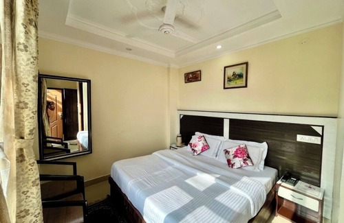 Bhagsu Nag Hotel | Hotel Anuj Regency
