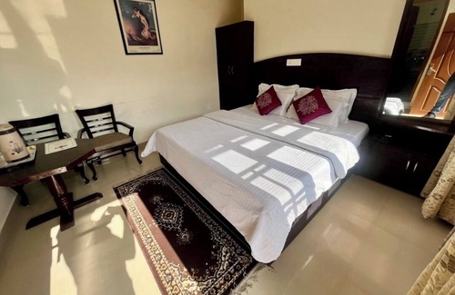 Bhagsu Nag Hotel | Hotel Anuj Regency