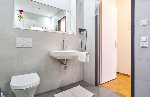 Altenerding Hotel | Hotel Apfelbaum
