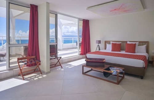 Pointe de la verdure Hotel | Hotel Arawak Beach Resort
