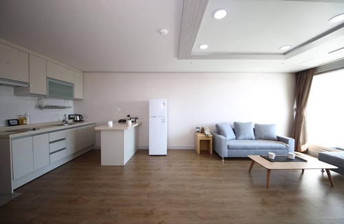 Seongsan Hotel | Hotel Aroha