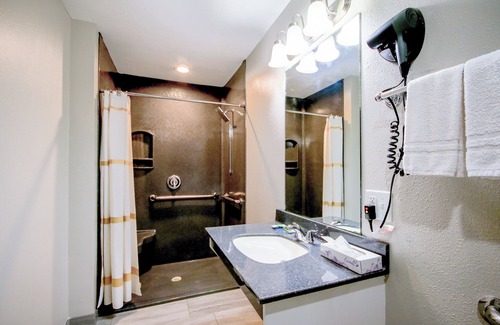 Glenwood Hotel | Hotel Arthur by OYO Glenwood Hwy 34