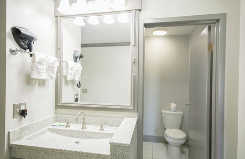 Glenwood Hotel | Hotel Arthur by OYO Glenwood Hwy 34