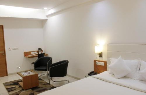Ahmedabad Hotel | Hotel Ashray Inn