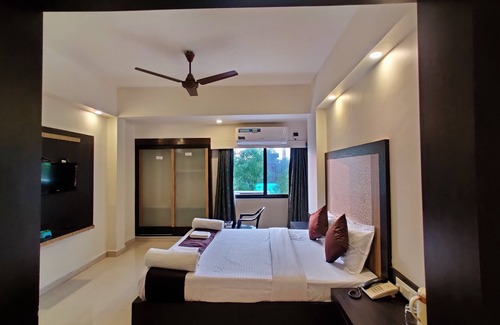 Igatpuri Hotel | Hotel Ashwin Igatpuri, Pure Veg & Jain Food