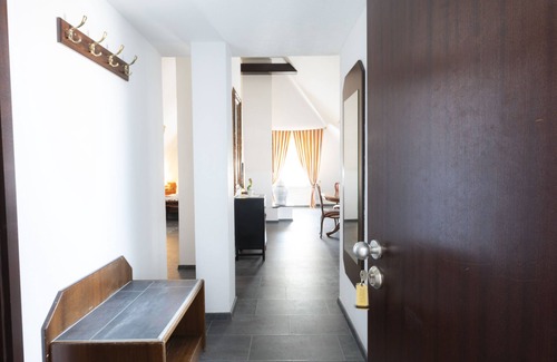 Ostheim Hotel | Hotel Astoria am Urachplatz