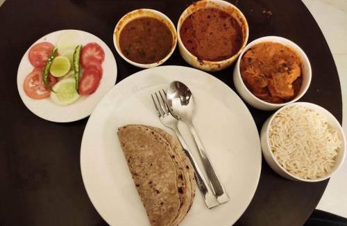 Mahipalpur Extension House | Hotel Atithi Plaza Near TERMINAL 3 Delhi Airport With Free Airport Pickup