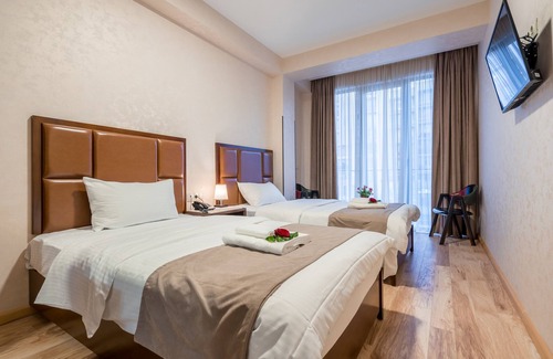 Vake-Saburtalo Hotel | Hotel Aura in Digomi