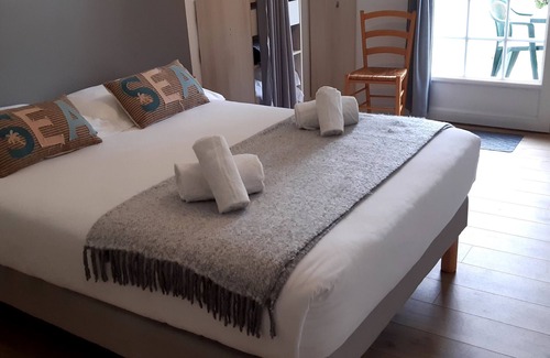 Givrand Hotel | Hotel Aux Rochers de l'Ocean