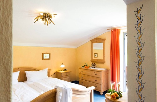 Schoenau am Koenigssee Hotel | Hotel Bärenstüberl