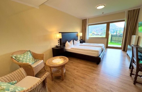 Schoenau am Koenigssee Hotel | Hotel Bärenstüberl