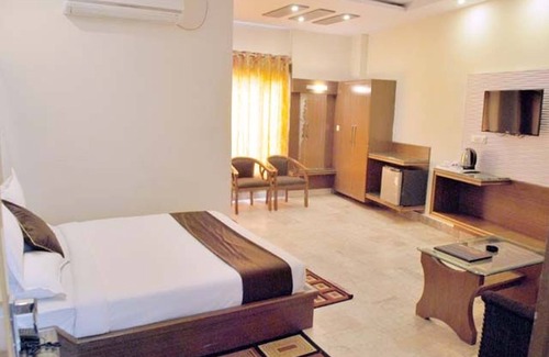 Vrindavan Hotel | Hotel Basera Brij Bhoomi