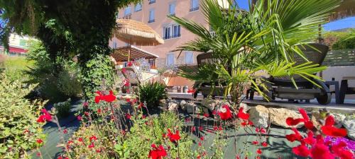 Les Aubugues Hotel | Hotel Belle Vue