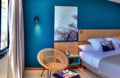 Saint-Denis Hotel | Hotel Bellepierre