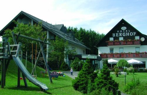 Usseln Hotel | Hotel Berghof