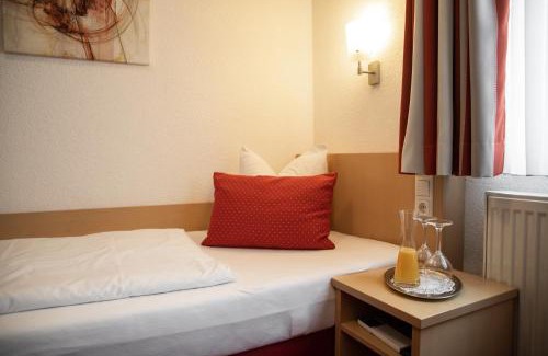Guenzburg Hotel | Hotel Bettina garni