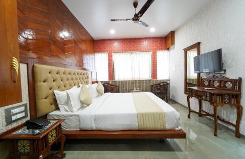 Mahabaleshwar Hotel | Hotel Bright Star