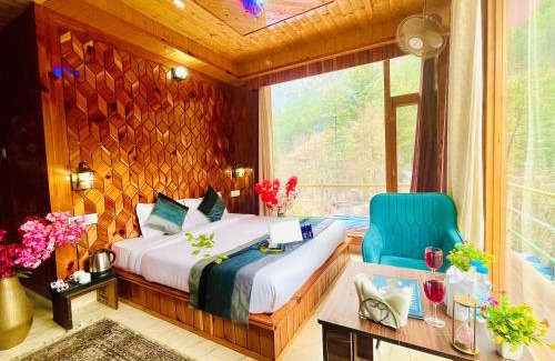 Kasol Bed & Breakfast | Hotel Brownie River View
