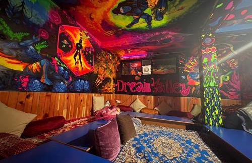 Kasol Bed & Breakfast | Hotel Brownie River View