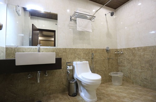 Sidhpur Hotel | Hotel Buddha House Himalayan Brothers