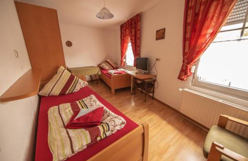 Stolberg House | Hotel Burghof