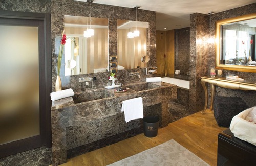 Alba Hotel | Hotel Calissano