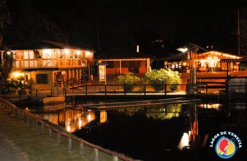 La Estrella House | Hotel Campestre Lagos de Venecia - Chalet, glamping, camping y overlanding