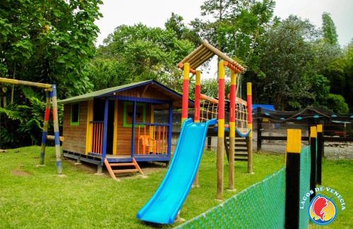 La Estrella House | Hotel Campestre Lagos de Venecia - Chalet, glamping, camping y overlanding