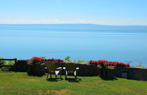 Isle aux Coudres Hotel | Hotel Cap Aux Pierres
