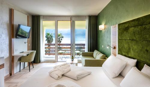 Limone sul Garda Hotel | Hotel Caravel