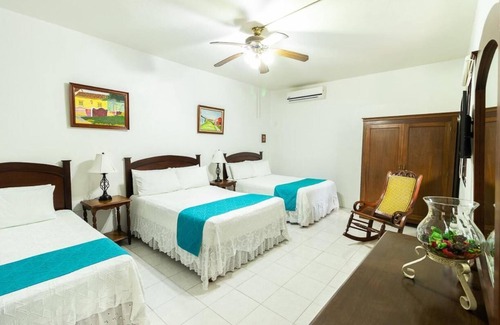 Tlacotalpan Hotel | Hotel Casa Blanca
