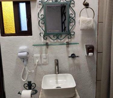 Santa Rosa de Jauregui House | HOTEL CASA LIMON