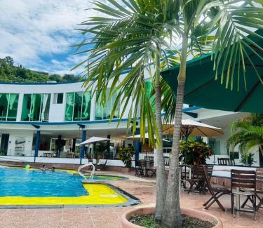 Melgar Hotel | Hotel Cascada Cristalina