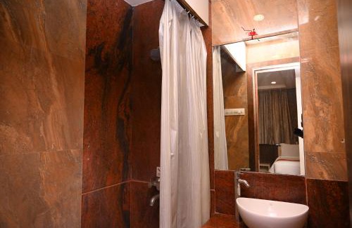 Solapur Hotel | HOTEL CENTER POINT