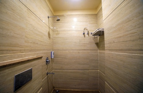 Bhopal Hotel | Hotel Centre Park Bhopal