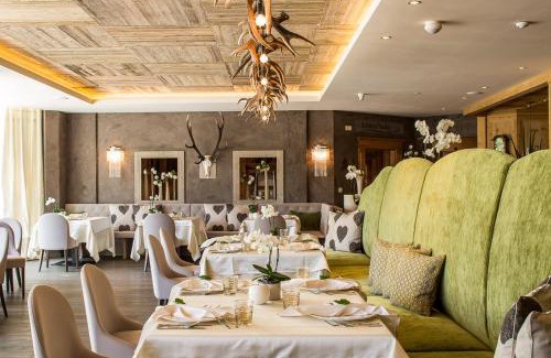 San Martino in Passiria Hotel | Hotel Chalet Das Alpenschlössel