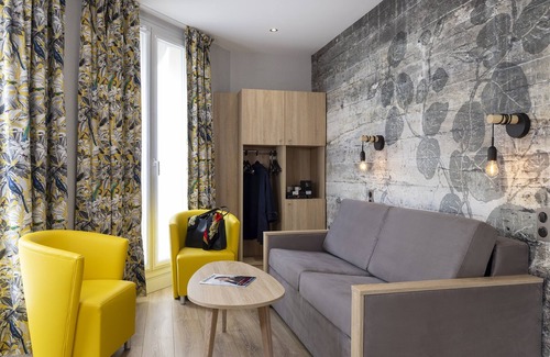 Neuilly-sur-Seine Hotel | Hotel Charlemagne