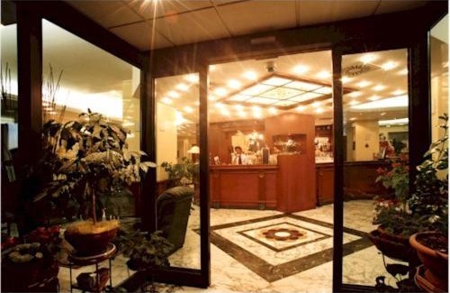 Vercelli Hotel | Hotel Cinzia Ristorante Christian e Manuel
