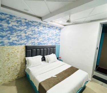 Khattalwada Hotel | hotel city point