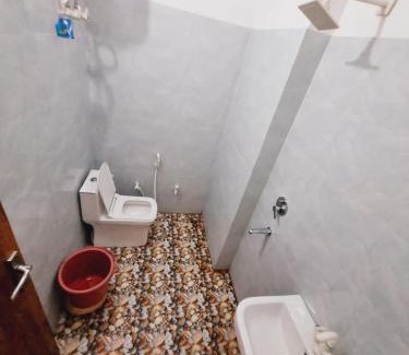 Mathura Hotel | Hotel Clear View