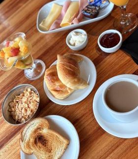 Bragado Hotel | HOTEL COLL OFICIAL - BRAGADO Provincia de Bs As