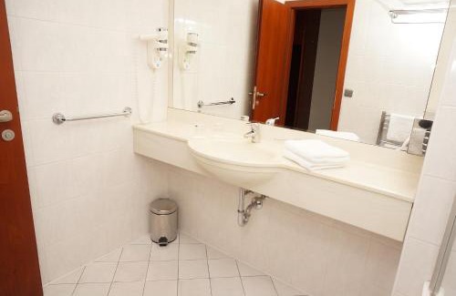 Podoli Hotel | Hotel Coronet