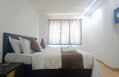 New Delhi Hotel | Hotel Crystel Residency By Premium Villa