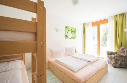 Medel Hotel | Hotel Cuntera